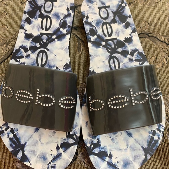 1-pair (IRREGULAR) of flip flops sandals black PVC with rhinestones - Picture 3 of 5